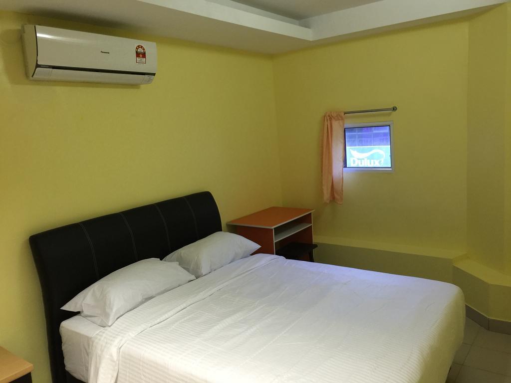 Miri Budget Inn מראה חיצוני תמונה